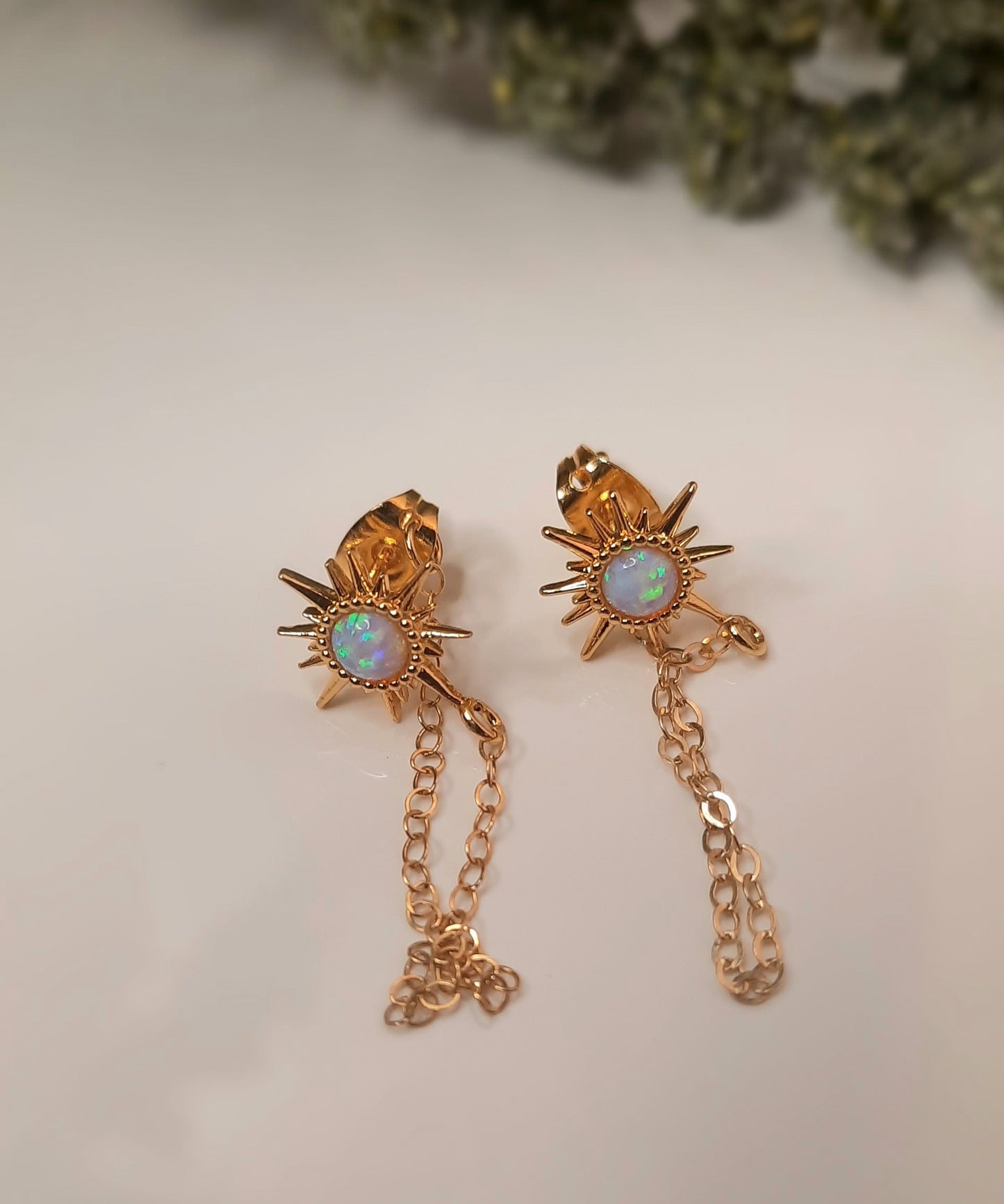 SUNBURST OPAL CHAIN