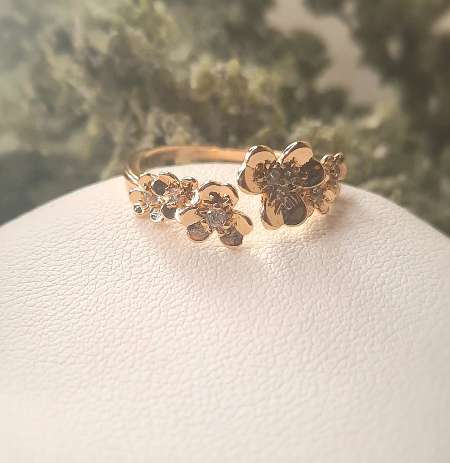 FLORAL RING