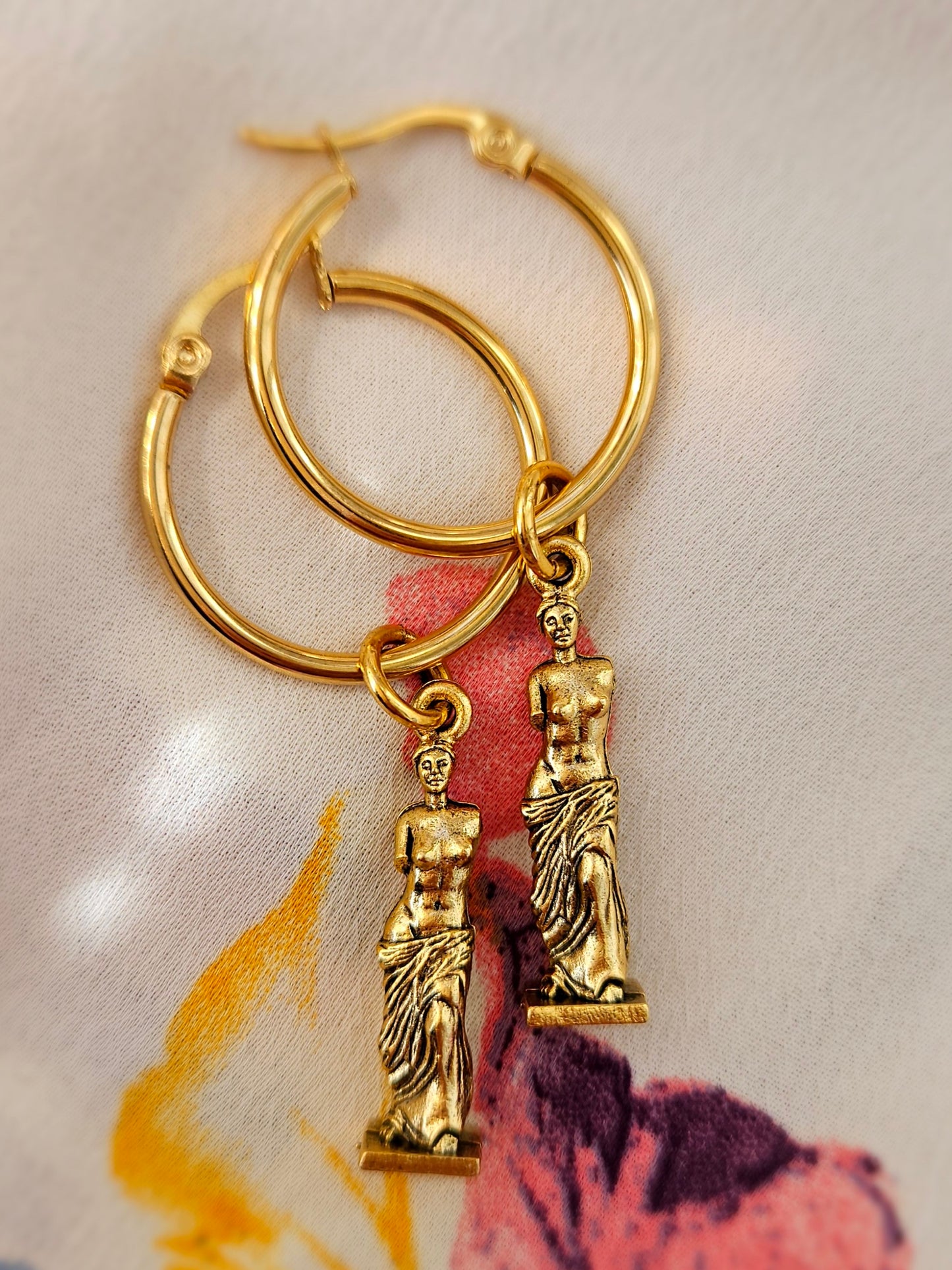 Venus De milo earring